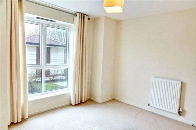  Image of 2 bedroom Flat to rent in Lister Drive Northfleet Gravesend DA11 at Northfleet Gravesend Perry Street, DA11 8FF